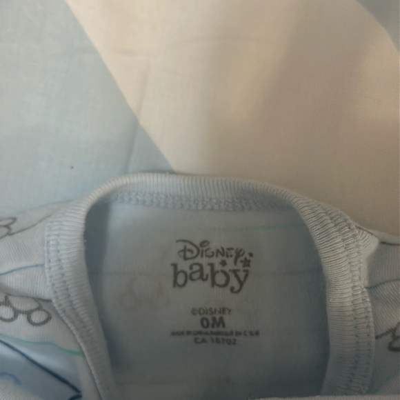 Disney - set of 2 newborn (0 mo/0-3 mo) footed cotton Mickey Mouse sleepers. - Picture 2 of 6